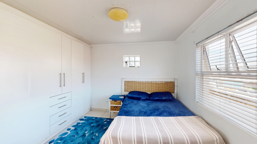 4 Bedroom Property for Sale in Rocklands Western Cape